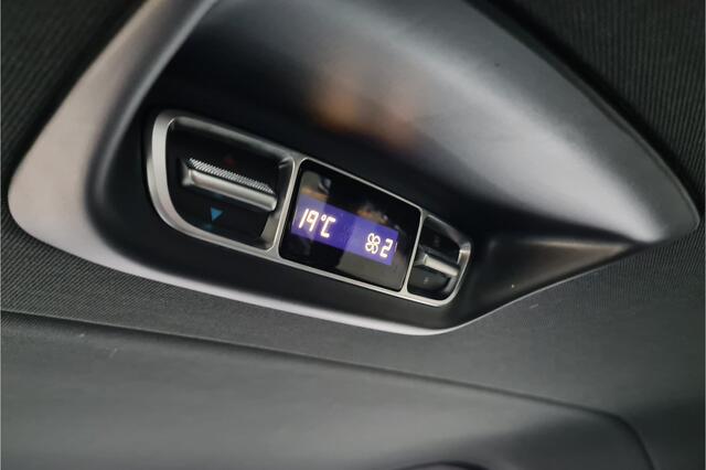 Mercedes-Benz V-KLASSE 300d Extra Lang AMG-Line -Distronic-