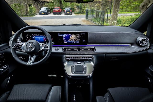 Mercedes-Benz V-KLASSE 300d Extra Lang DC AMG Luchtvering Stoelventilatie Nieuw Model