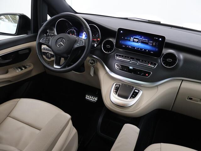 Mercedes-Benz V-KLASSE 300d 4-MATIC | L2 Lang | DC | Avantgarde | 360 CAMERA | PANORAMADAK | AMG | MBUX NAVIGATIE | STOELVERWARMING | SPIEGELPAKKET | CLIMATE CONTROL | ILS LED LAMPEN | DAB+ | LEDER ZIJDEBEIGE "LUGANO"
