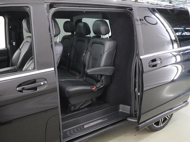 Mercedes-Benz V-KLASSE 250d | L2 Lang | AMG | Dubbele Cabine | Avantgarde | Navigatie | Parkeercamera | Stoelverwarming/verkoeling | Cruise Control | Panoramadak | Elektrisch verstelbare stoelen | Burmester Sound | Schuifdeuren Elektrisch |