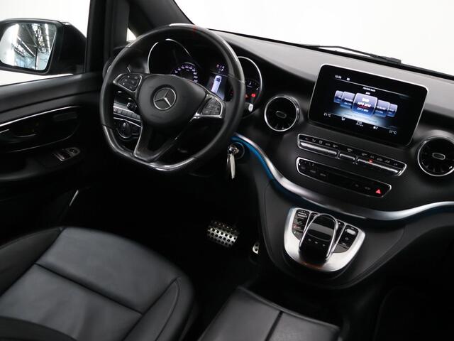 Mercedes-Benz V-KLASSE 300d | AMG | XL L3 | Avantgarde | Dubbele Cabine | Navigatie | 360° Camera | LM Velgen | Stoelverwarming | Lederen Bekleding | Schuifdeur L+R Elektrisch | Trekhaak |