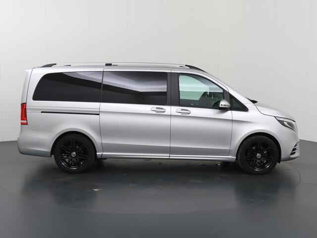 Mercedes-Benz V-KLASSE 300d 4-MATIC | L2 Lang | AMG | Dubbele Cabine | Distronic Plus | Burmester | Stoelverwarming | Lederen Bekleding | 5-zits | 2500 KG Trekhaak | Parkeercamera | AMG