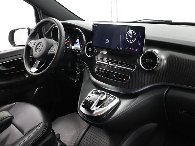 Mercedes-Benz V-KLASSE 300d 4-MATIC | L2 Lang | AMG | Dubbele Cabine | Distronic Plus | Burmester | Stoelverwarming | Lederen Bekleding | 5-zits | 2500 KG Trekhaak | Parkeercamera | AMG