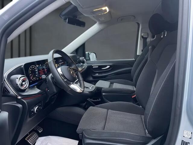 Mercedes-Benz V-KLASSE 220d L2 Style Grijs Kenteken Distronic Camera Trekhaak LED MBUX 2 EL. Schuifdeuren