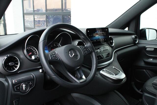 Mercedes-Benz V-KLASSE 250d / Lang / AMG / DC / 2x Schuifdeur / 12.000KM!! / Camera / NIEUWSTAAT