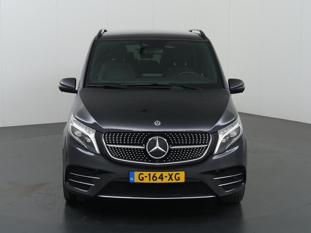 Mercedes-Benz V-KLASSE 300d 4-MATIC L2 Exclusive | ¤69.850,- incl. | Captain Chair | AMG | 4-Matic | Panoramadak | Burmester Audio | Distronic Plus | Parkeercamera 360 Graden | Standverwarming | Stoelventilatie | Afn. Trekhaak | Elekt. Schuifdeuren en Achterklep |
