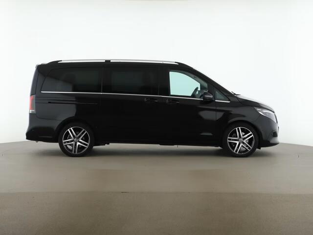 Mercedes-Benz V-KLASSE 300 Benzine L2 Avantgarde Grijs Kenteken Leder Panoramadak Distronic Stoelkoeling Burmester 19 Inch