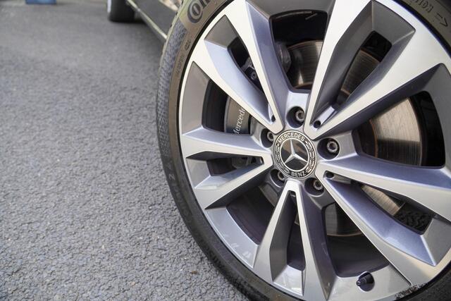 Mercedes-Benz V-KLASSE 250d 190PK Automaat Lang DC Avantgarde Burmester 360° Camera Standkachel