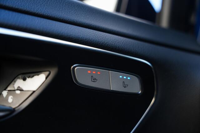 Mercedes-Benz V-KLASSE 250d 191 pk 4-MATIC Lang Avantgarde AMG-Sportpakket / 7-Zitter/ Marge-Auto/ NL-Auto/ 1-Eigenaar/ Burmester/ 360-Camera/ Trekhaak/ LED-Koplamp/ 18'' LMV