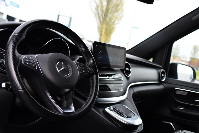 Mercedes-Benz V-KLASSE 300d AMG Black Edition Camera, Cruise, Carplay, LED, 2 x Schuifdeur, 237pk, Automaat, Leder, Automaat, Multimedia, Stoelverwarming, Uniek!