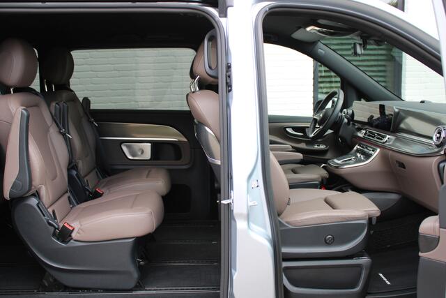 Mercedes-Benz V-KLASSE 300d / XXL / AMG / DC / Exclusive / 4-Matic / Luchtv / Elec Stoelen / Burmester / NIEUWSTAAT