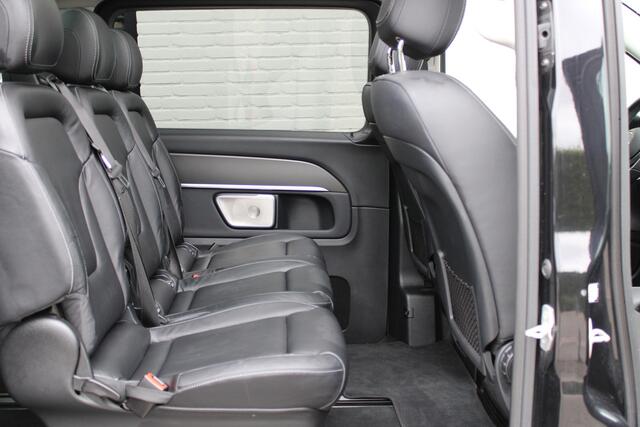 Mercedes-Benz V-KLASSE 300d / AMG / DC / 4-Matic / Luchtvering / Pano / Burmester / Vol Opties / NIEUWSTAAT.