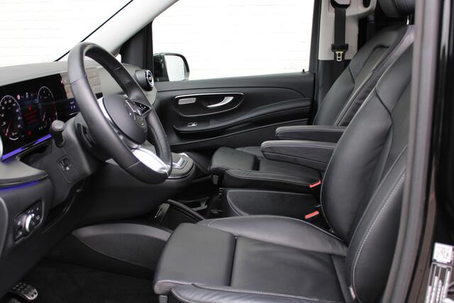 Mercedes-Benz V-KLASSE 300d / AMG / DC / 4-Matic / Luchtvering / Pano / Burmester / Vol Opties / NIEUWSTAAT.