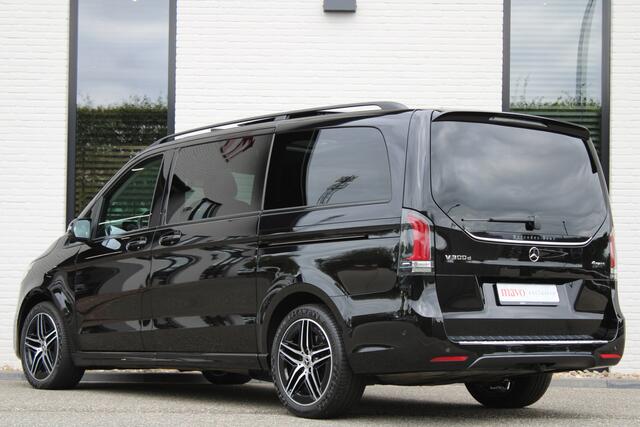 Mercedes-Benz V-KLASSE 300d / AMG / DC / 4-Matic / Luchtvering / Pano / Burmester / Vol Opties / NIEUWSTAAT.