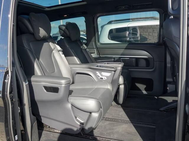 Mercedes-Benz V-KLASSE 300d Lang AMG VIP LUXE Stoelen Massage Stoelkoeling Panoramadak Airmatic Distronic 6 zitter