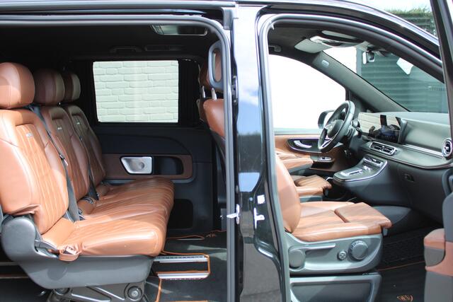 Mercedes-Benz V-KLASSE 300d / XXL / AMG / 4-Matic / DC / Luchtvering / TV / Burmester / 360 Camera / Vol Opties / NIEUWSTAAT