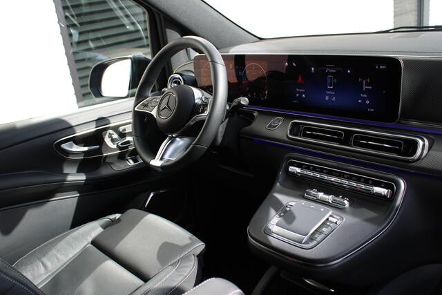 Mercedes-Benz V-KLASSE 300d / XXL / AMG / DC / 4-Matic / Luchtvering / Elec Stoel / Burmester / NIEUWSTAAT