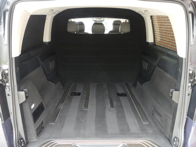 Mercedes-Benz V-KLASSE 220d Lang AMG Dubbel Cabine LED/Leer/Trekhaak/Sfeerverlichting
