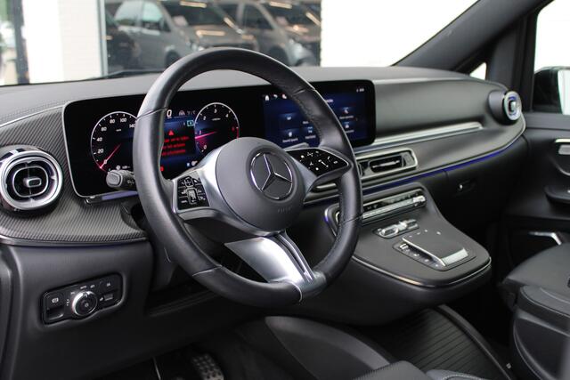Mercedes-Benz V-KLASSE 300d / XXL / AMG / DC / 4-Matic / Luchtvering / Elec Stoel / Burmester / NIEUWSTAAT