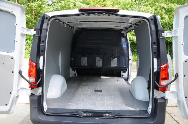 Mercedes-Benz VITO 116 CDI Lang Navi/Airco/Pdc/Cr-Controle/Trekhaak/Achteruitrijcamera/Achterdeuren