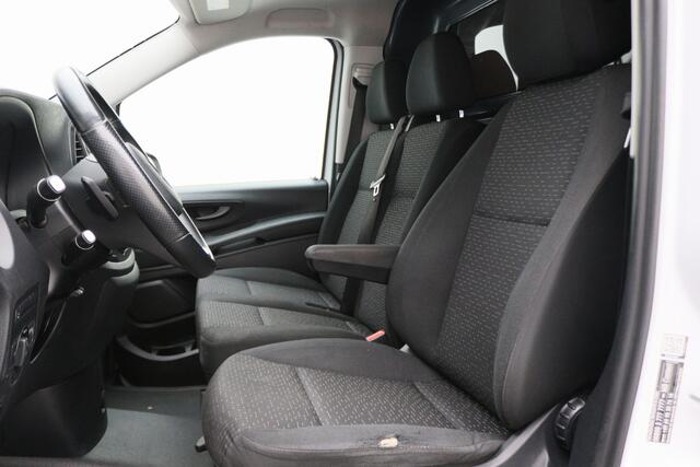 Mercedes-Benz VITO 116 CDI Extra Lang Automaat 3-Zits, Airco, Navigatie, Camera, Apple CarPlay, Cruise, Achterdeuren 270°