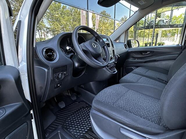 Mercedes-Benz VITO 110 CDI L2 Lang Trekhaak // Airco // Achterklep // Bank // Radio // CV // Betimmering // Wieldoppen