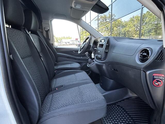 Mercedes-Benz VITO 110 CDI L2 Lang Trekhaak // Airco // Achterklep // Bank // Radio // CV // Betimmering // Wieldoppen