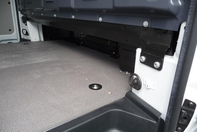 Mercedes-Benz VITO 114 CDI L2 Lang, 2 zijschuifdeuren Navi, trekhaak, airco