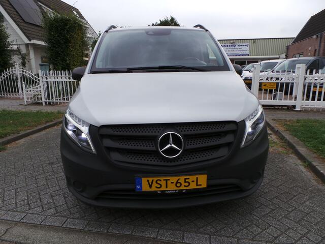 Mercedes-Benz VITO 119 CDI DC 4X4 Standkachel, Navi, Cruise env