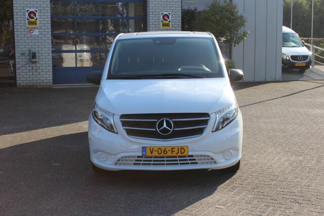 Mercedes-Benz VITO 114 CDI Lang 2500 kg trekhaak, LED koplampen, Bumpers in kleur, Etc.