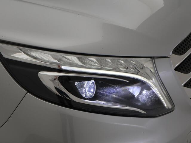 Mercedes-Benz VITO 119 CDI LANG AUT. 190 PK + 2 SCHUIFDEUREN / LED / CAMERA / 2500 KG TREKHAAK / 18 INCH LMV