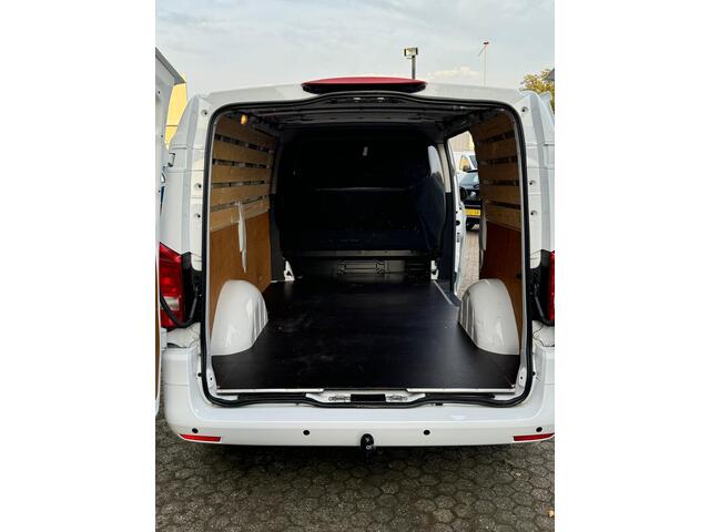 Mercedes-Benz VITO 110 CDI Lang Navigatie / Cruise Controle / Trekhaak