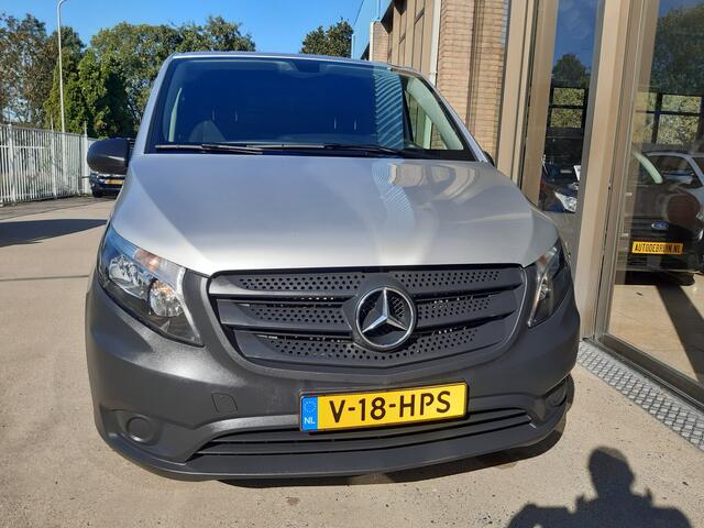 Mercedes-Benz VITO 111 CDI L2 Lang Airco Werkplaatsinrichting 2 Achterdeuren