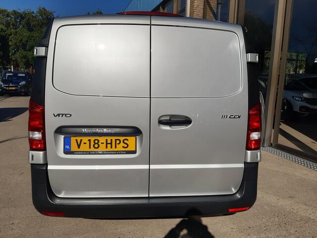Mercedes-Benz VITO 111 CDI L2 Lang Airco Werkplaatsinrichting 2 Achterdeuren