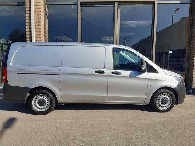 Mercedes-Benz VITO 111 CDI L2 Lang Airco Werkplaatsinrichting 2 Achterdeuren