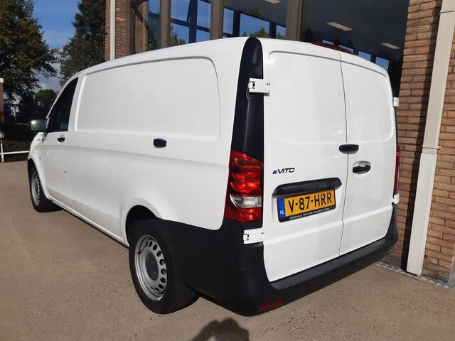 Mercedes-Benz VITO eVito 112 - 66 kWh 290Km Range - Navi - Camera