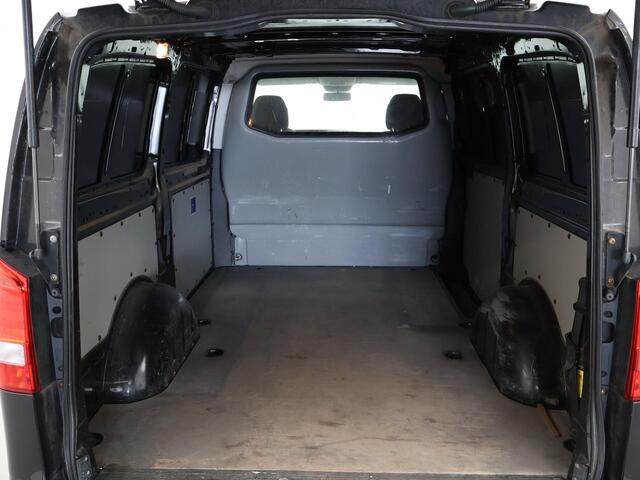 Mercedes-Benz VITO 116 CDI 163 PK LANG *ZWART* + 2500 KG TREKHAAK