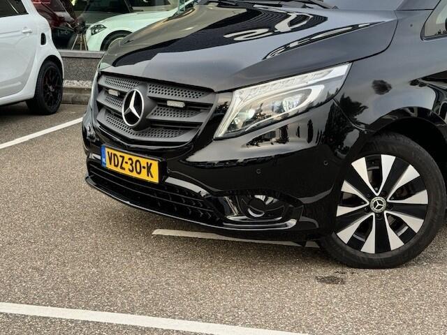 Mercedes-Benz VITO 114 CDI Lang l Trekhaak l Becker MAP Pilot l Camera l LED intelligent l Comfortstoelen voor best. + bijrijder l Airco l Houten vloer l THERMOTRONIC l LM velgen l Dakrails l Tussenschot l