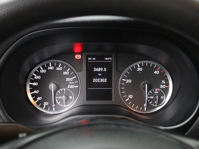 Mercedes-Benz VITO 111CDI Lang Business Professional Plus | Camera | Trekhaak | Betimmering