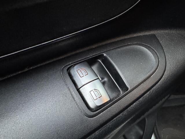 Mercedes-Benz VITO Tourer 109 BlueTEC Base Extra Lang | 9 Persoons | Airco | Elektrische Ramen |