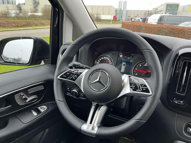 Mercedes-Benz VITO 119 CDI L2 Select Dubbele Cabine | 20 inch | Leer | Luchtvering | Rij-assistent Pakket Plus | 2500kg Trekhaak | Elektrisch Verstelbare Stoelen met Memory | ETCETERA....