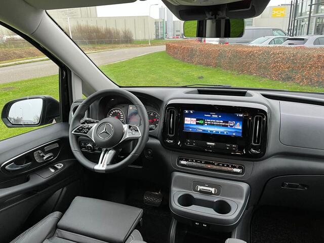 Mercedes-Benz VITO 119 CDI L2 Select Dubbele Cabine | 20 inch | Leer | Luchtvering | Rij-assistent Pakket Plus | 2500kg Trekhaak | Elektrisch Verstelbare Stoelen met Memory | ETCETERA....