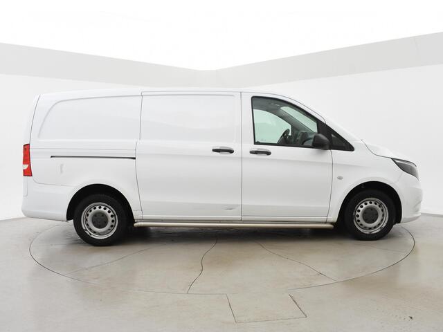 Mercedes-Benz VITO 111 CDI LANG BESTELAUTO VAN HET JAAR EDITIE + TREKHAAK / CRUISE / SIDEBARS
