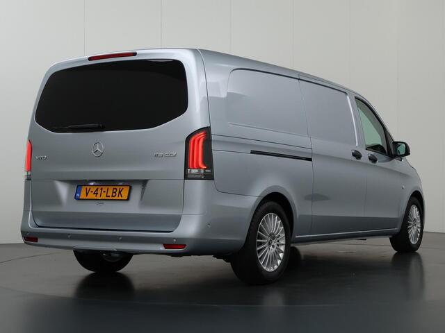 Mercedes-Benz VITO 119 CDI Aut. | XL L3 | Select Distronic Plus | Spiegelpakket | Stoelverwarming | Dodehoekassistent | Climate Control | Parkeerpakket | Comfortstoelen | Afneembare trekhaak | Lichtmetalen Velgen |