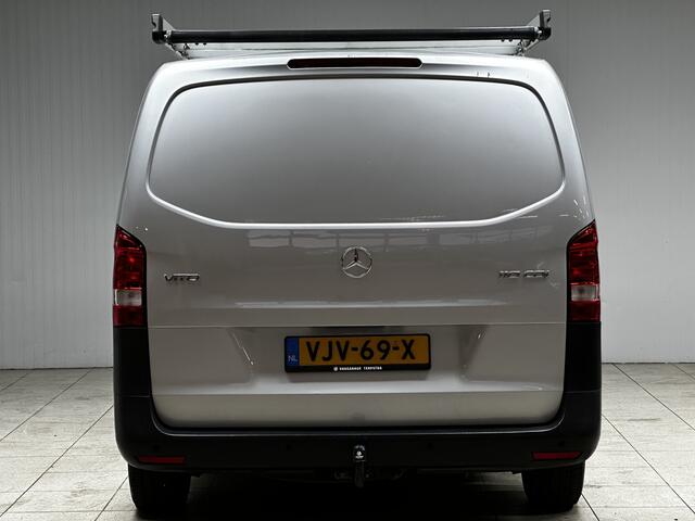 Mercedes-Benz VITO 110 CDI Lang/ Zij-Schuifdeur Rechts/ Trekhaak/ Imperiaal/ Camera/ Airco/ Navi/ Cruise/ Bluetooth/ Multi.Stuur/ Elek.Pakket/ Armsteun/ PDC Achter.