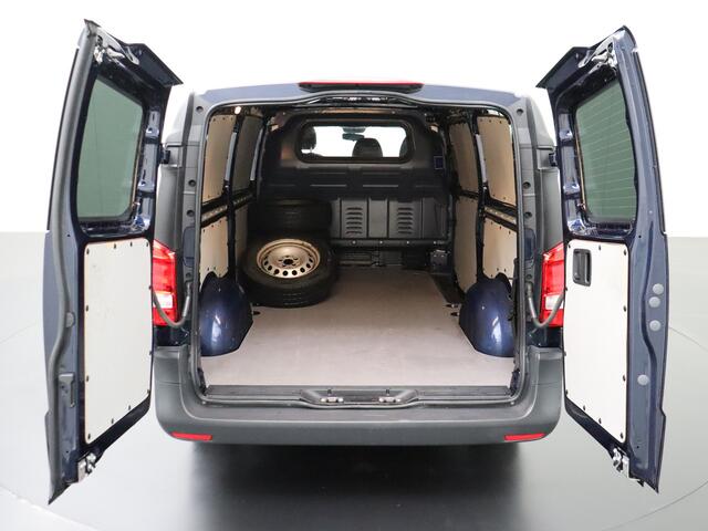 Mercedes-Benz VITO 114CDI 7G-Tronic Automaat XL Achterdeuren | Navigatie | 3-Persoons | Airco | Cruise