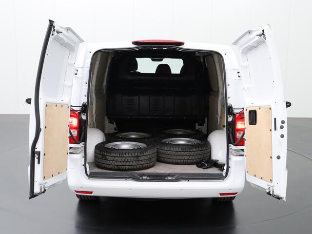 Mercedes-Benz VITO 119CDI 7G-Tronic Automaat Lang | Meerprijs LMV ¤ 1850,-- | Airco | 3-Persoons | Camera | Betimmering