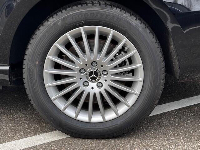 Mercedes-Benz VITO 119 CDI L3 Sportpakket l Dubbel Cabine l 4 x 4 l AIRMATIC l 360 gr Camera l 2,5t AHW | DISTRONIC | gewicht l MBUX l LEDER l Stoelverwarming l 2 x Schuifdeuren l