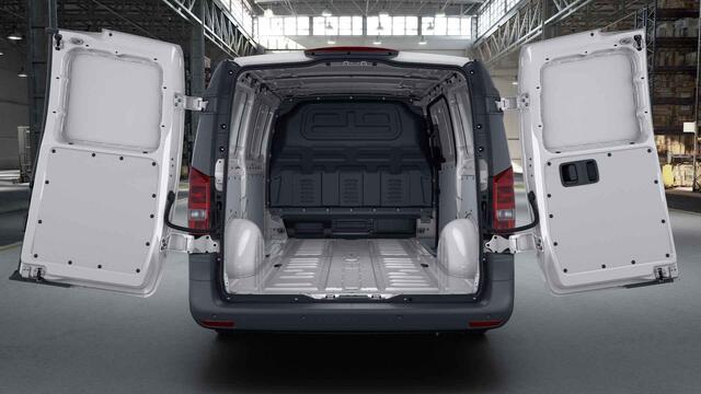 Mercedes-Benz VITO eVito 129 PRO L2 90 kWh