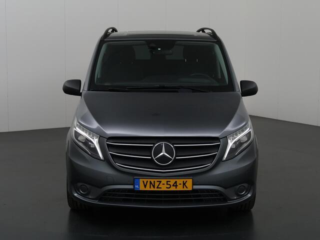 Mercedes-Benz VITO 114 CDI Aut. | Lang L2 | Dubbele Cabine | Navigatie + Carplay | Parkeercamera + Sensoren | LED Koplampen + Achterlichten | Stoelverwarming | Climate Controle | Trekhaak 2500kg | 5-zits | LM Velgen | Certified |